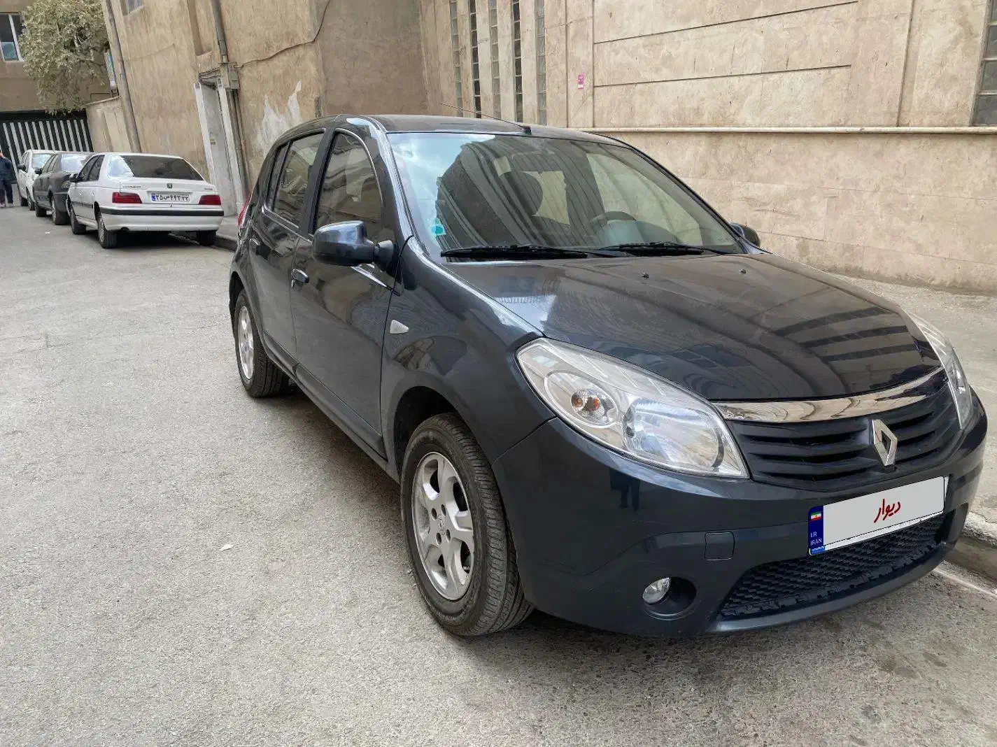 ساندرو اتومات ۹۷|خودرو سواری و وانت|تهران, امیریه|دیوار