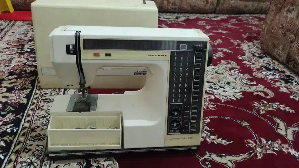 چرخ خیاطی ژانومه اصل ژاپن|چرخ خیاطی و ریسندگی|نوشین شهر, |دیوار