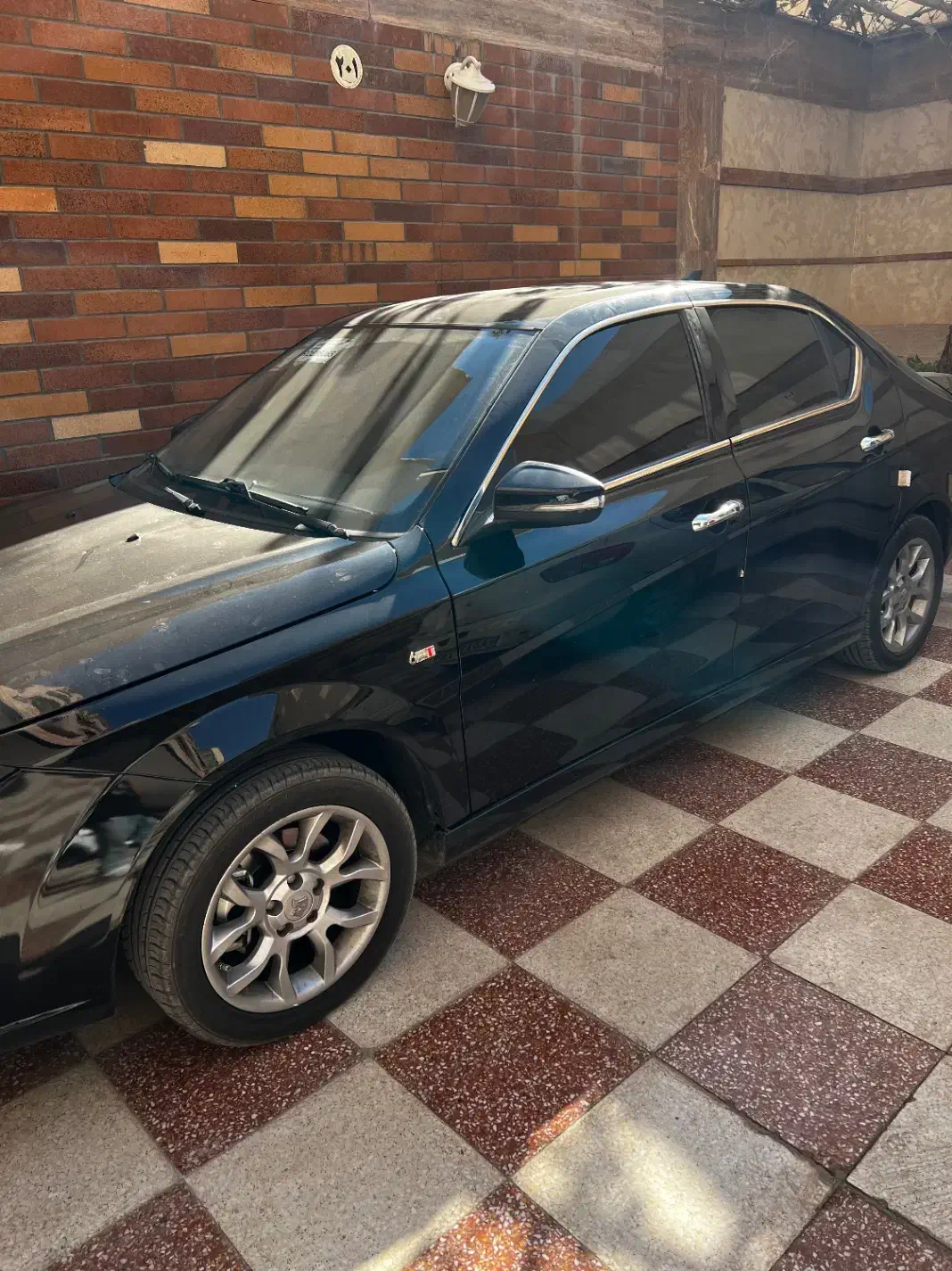 دنا پلاس توربو اپشنال۴۰۳ خانکی در حد صفر|خودرو سواری و وانت|برخوار, |دیوار