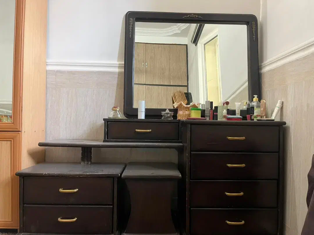 میز آرایشی نو|تخت و سرویس خواب|زابل, |دیوار