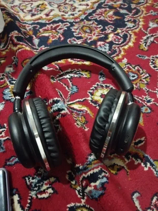 هدفون بی سیم|لوازم جانبی موبایل و تبلت|رباط‌کریم, پرندک|دیوار