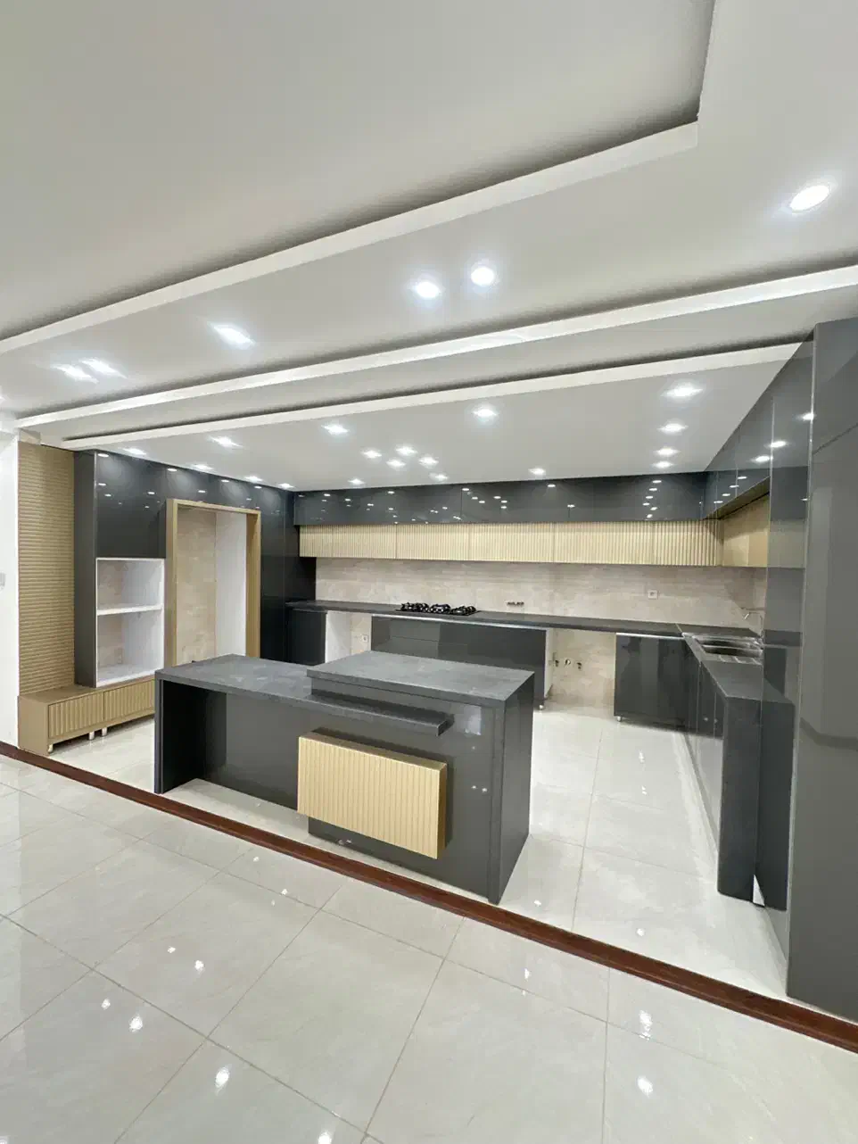 پشت پارک آزادگان ۱۴۵ متر ۲خواب ، ۴میلیارد زیر قیمت|فروش آپارتمان|یزد, |دیوار