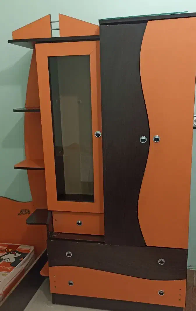 تخت و کمد|تخت و سرویس خواب|شیراز, میانرود|دیوار