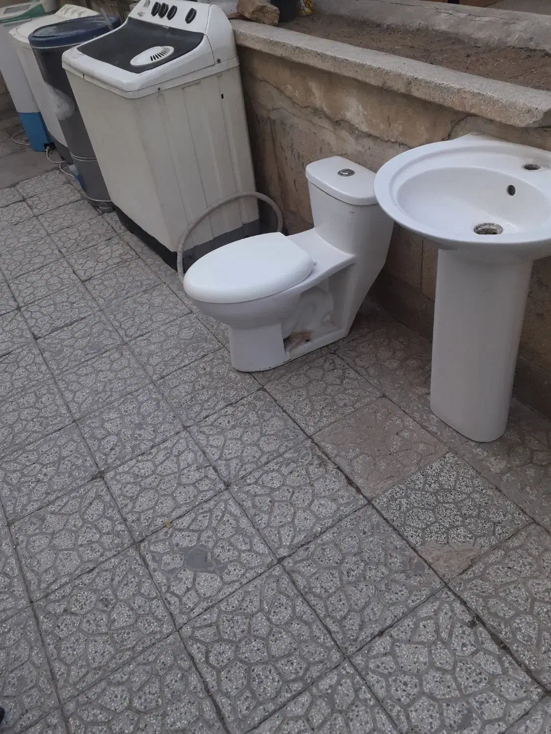 دست شور  روشویی  سفید براق|مصالح و تجهیزات ساختمان|بجنورد, |دیوار