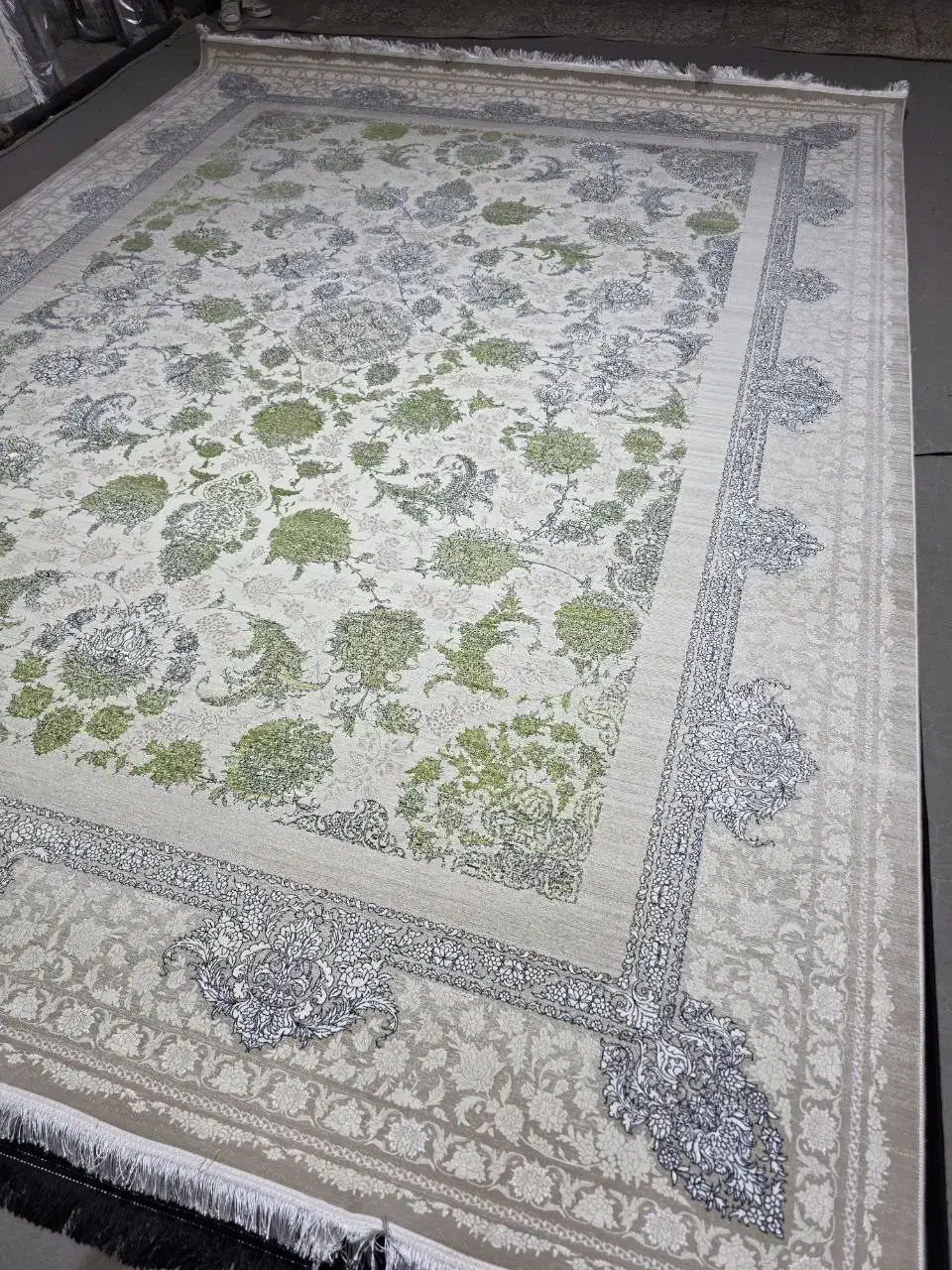 فرش ۱۲ متری کیفیت تمام نخ،۱۲۰۰شانه،تخفیف پایان فصل|فرش|ایلام, |دیوار