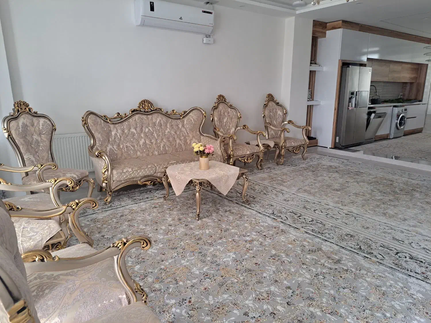 مبل سلطنتی با میز و عسلی|مبلمان خانگی و میز عسلی|کرمانشاه, |دیوار