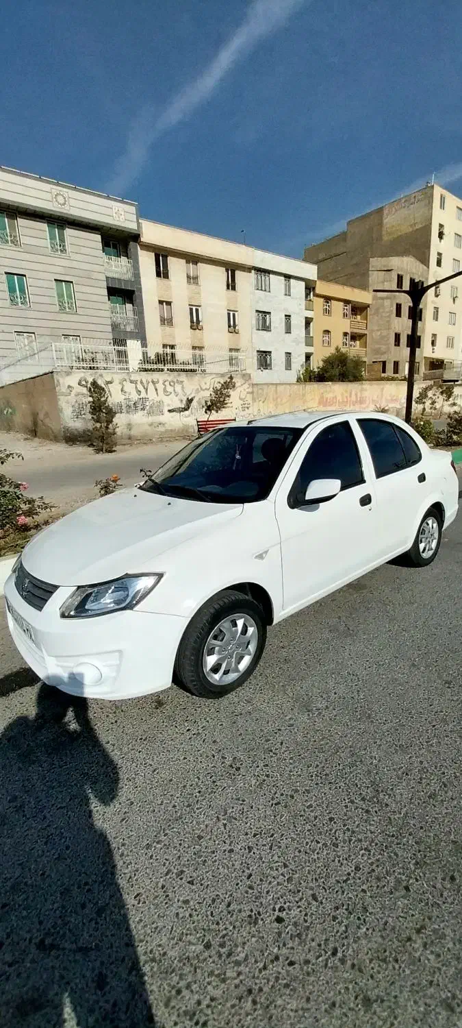 ساینا‌سفید‌ex۱۴۰۰|خودرو سواری و وانت|فردیس, شهرک ارم|دیوار