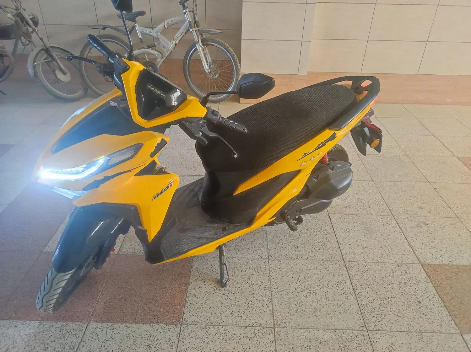 موتور کلیک کبیر 1401 اقساطی فوری|موتورسیکلت|اصفهان, کوی میلاد|دیوار