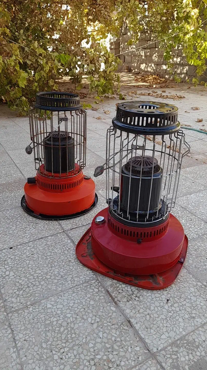 ۲عددچراغ نفتی ۳میلیون ۲تاشون مفت نوعش دونه۳۲۰۰|بخاری، هیتر، شومینه|کرمان, |دیوار