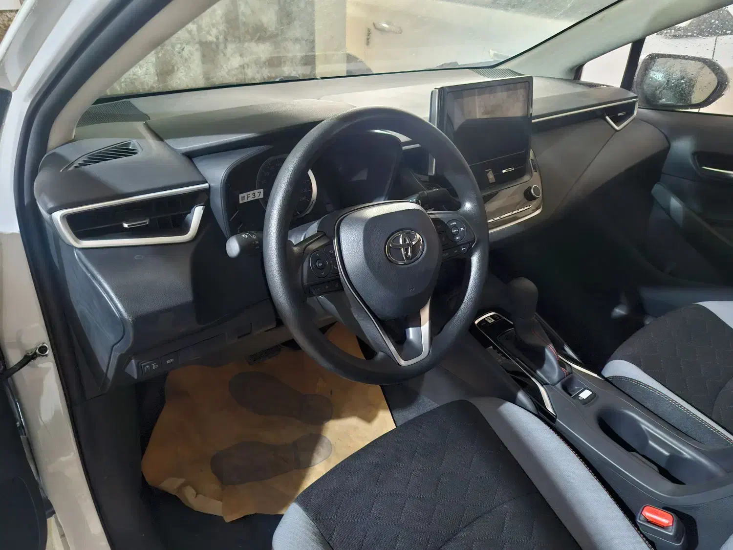 تویوتا کرولا ۱۲۰۰|خودرو سواری و وانت|قم, زنبیل آباد|دیوار