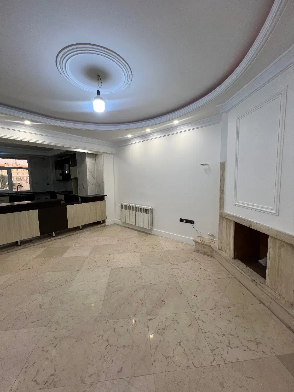 آپارتمان ۱۳۰ متری فردوس شرق