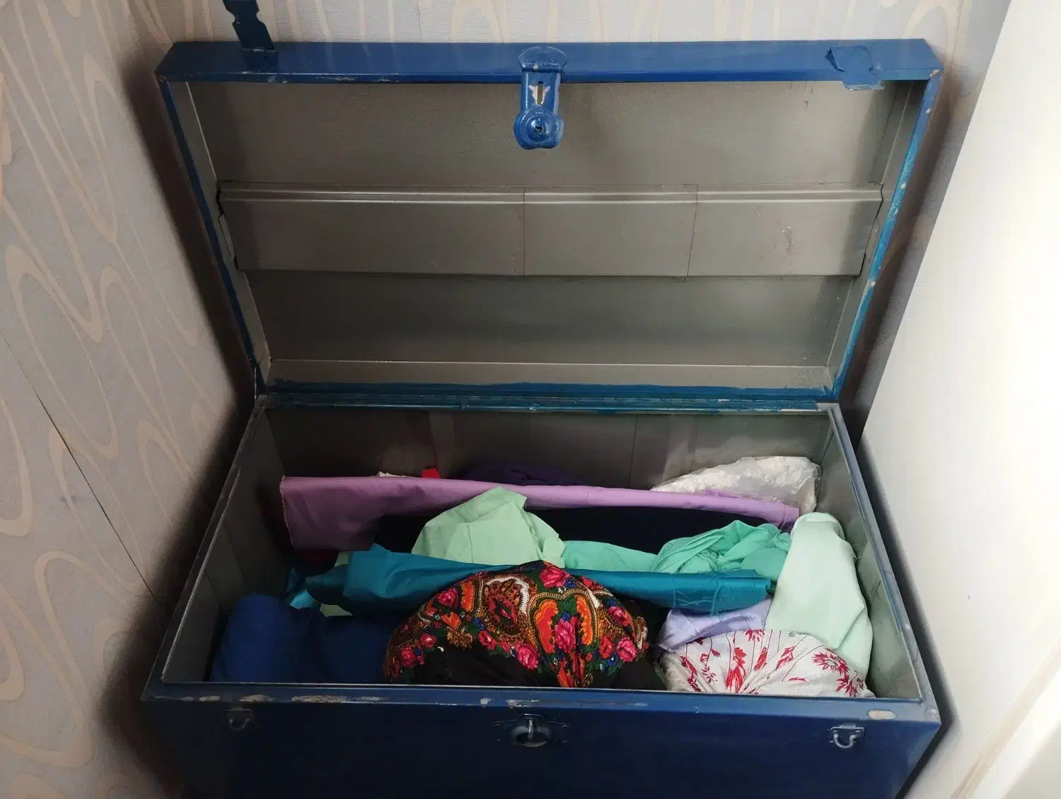 صندوقچه فلزی|صنایع دستی و سایر لوازم تزئینی|هشتگرد, شهرک ولیعصر (مصلی)|دیوار