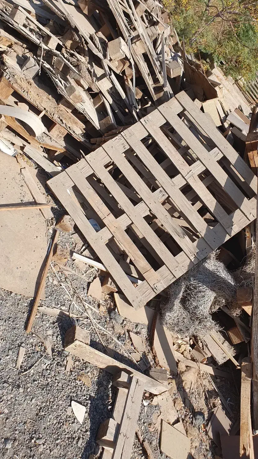 پالت شکسته و سالم|عمده‌فروشی|سبزوار, قصبه غربی|دیوار