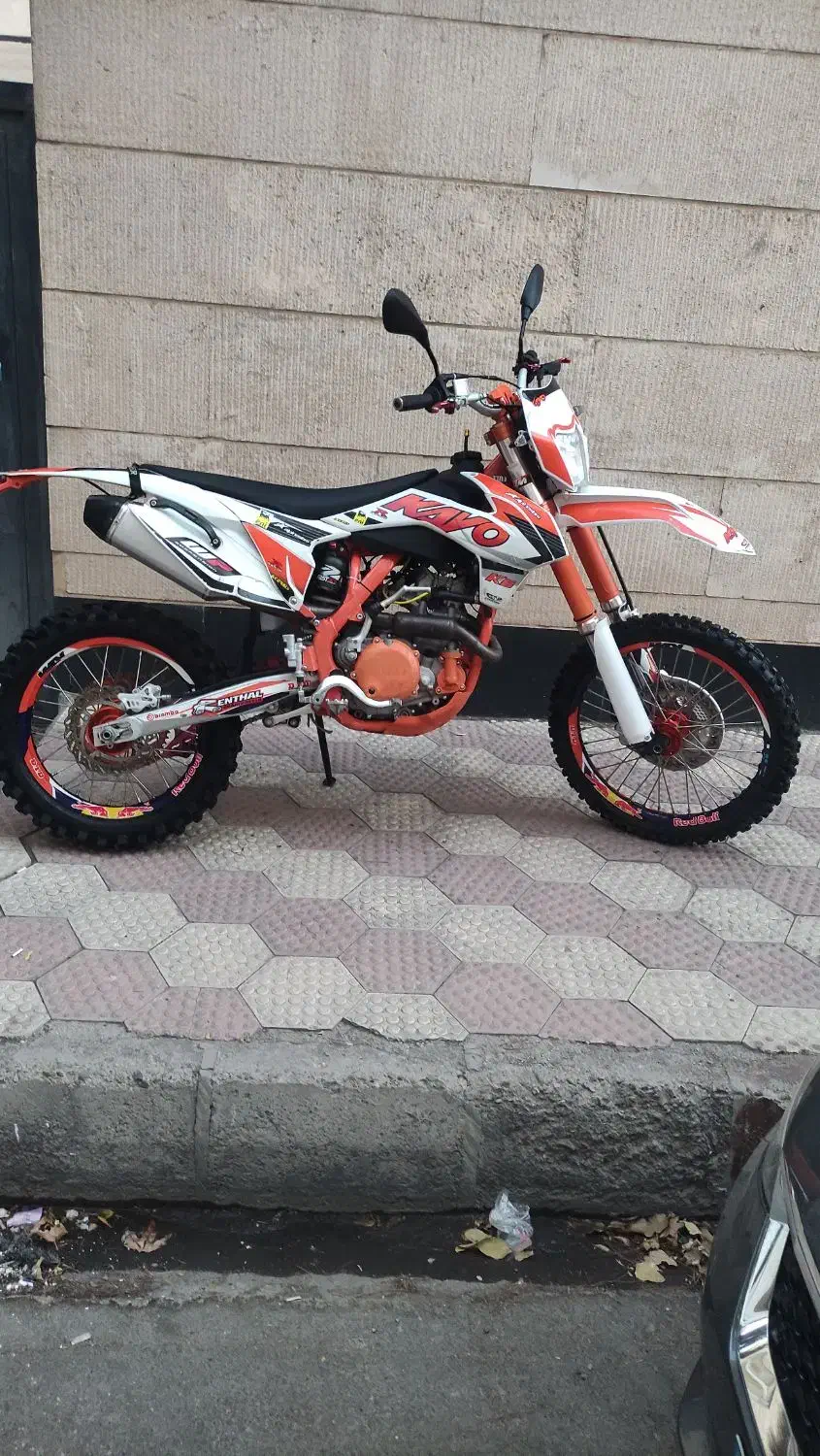 کایو 250درحد 402پلاک ملی فول|موتورسیکلت|تهران, درختی|دیوار