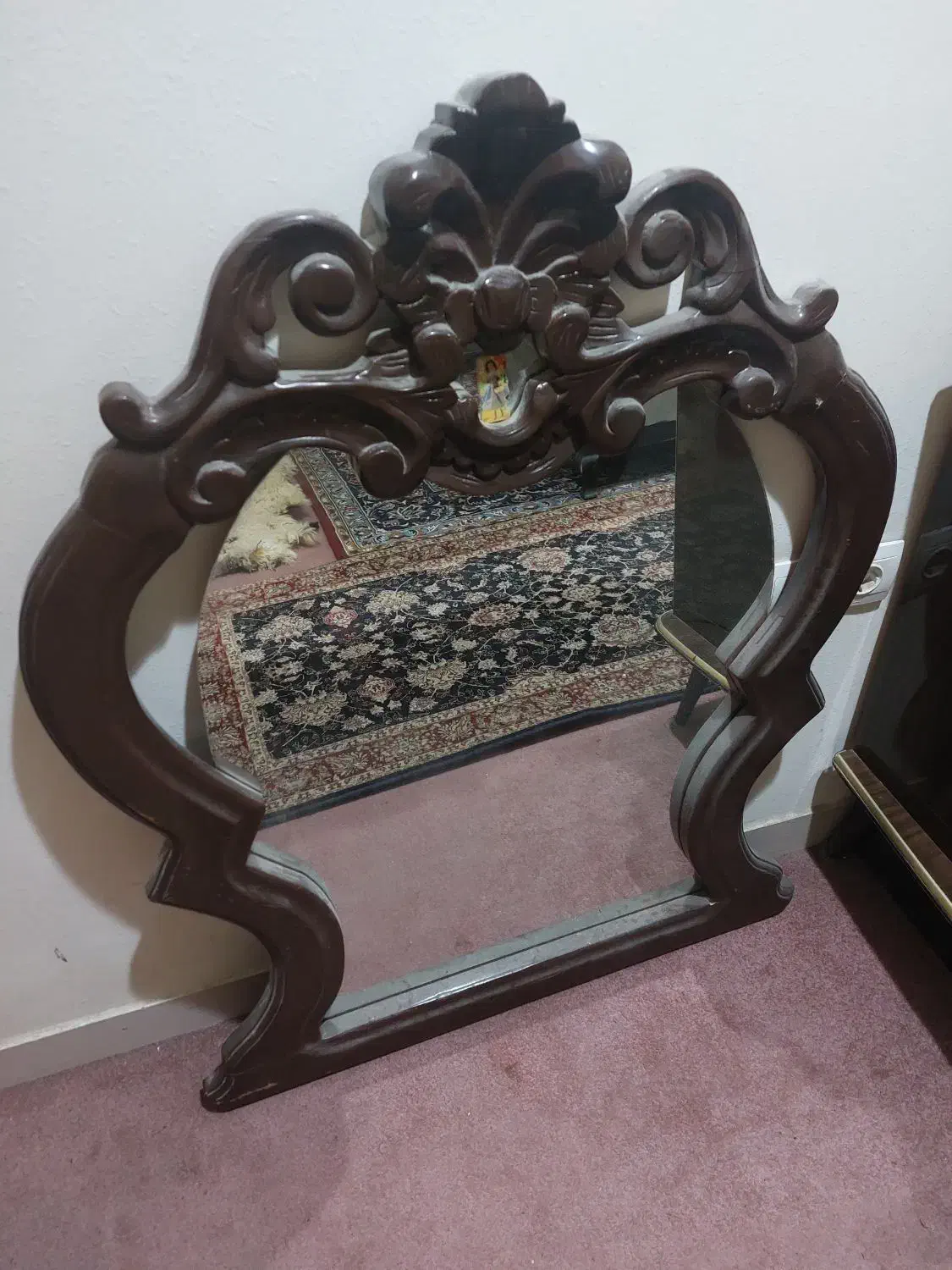 اینه بزرگ|آینه|اهواز, بهارستان|دیوار