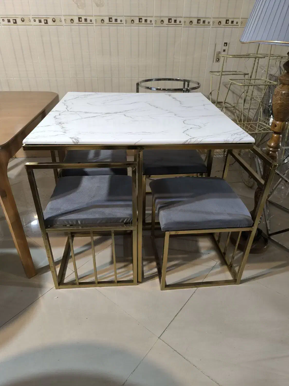 میز نهار خوری کم جا|میز و صندلی غذاخوری|تبریز, |دیوار