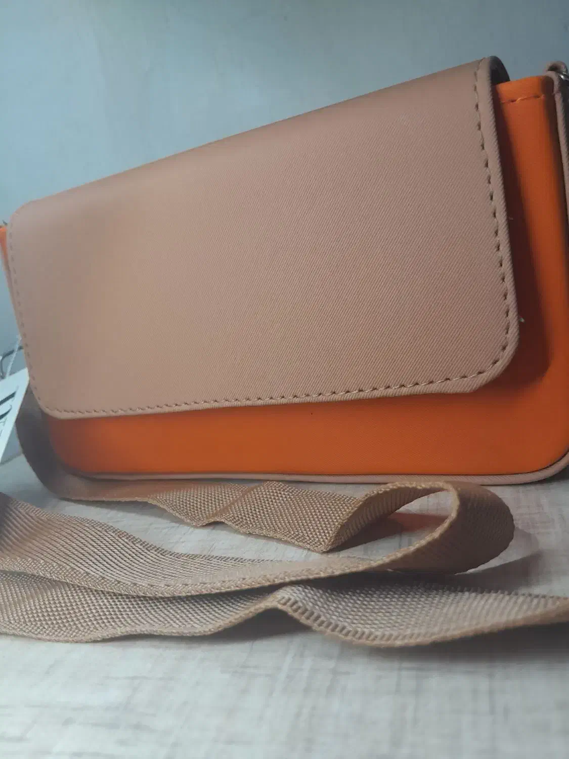 کیف|کیف، کفش، کمربند|بروجرد, |دیوار