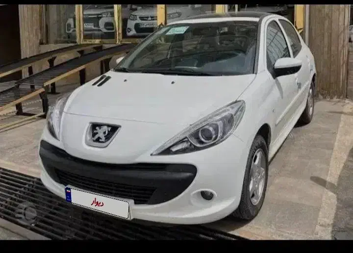 پژو۲۰۷ پاناروما دنده ای|خودرو سواری و وانت|کامیاران, |دیوار