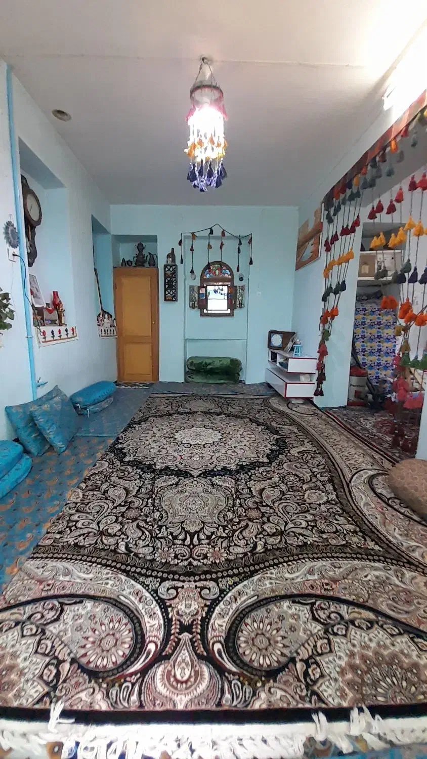 منزل سنتی بسیار باروحیه مرکز شهر 3 خواب|فروش خانه و ویلا|اصفهان, پوریای ولی|دیوار