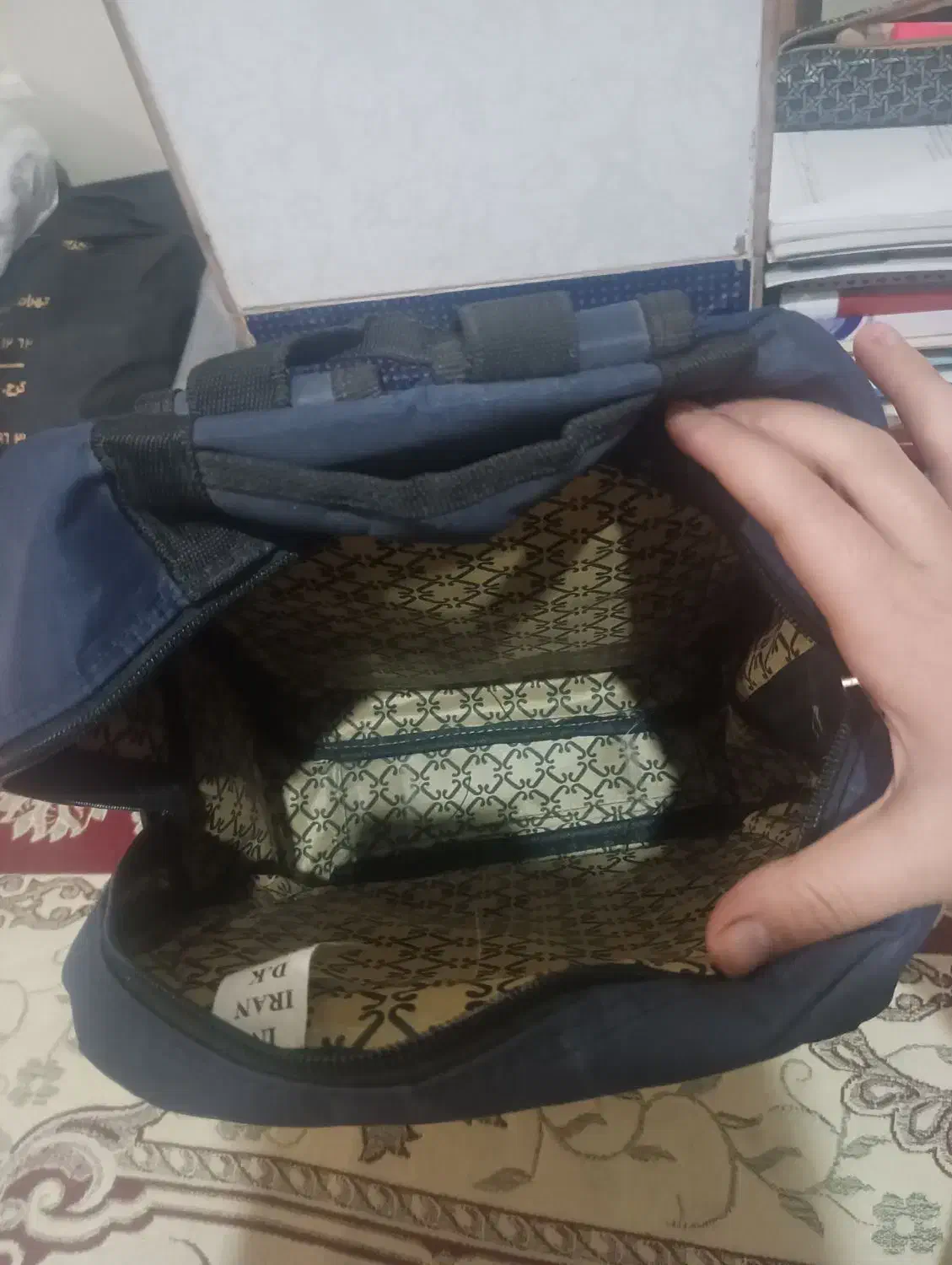 کوله مدرسه|کیف، کفش، کمربند|بناب, |دیوار