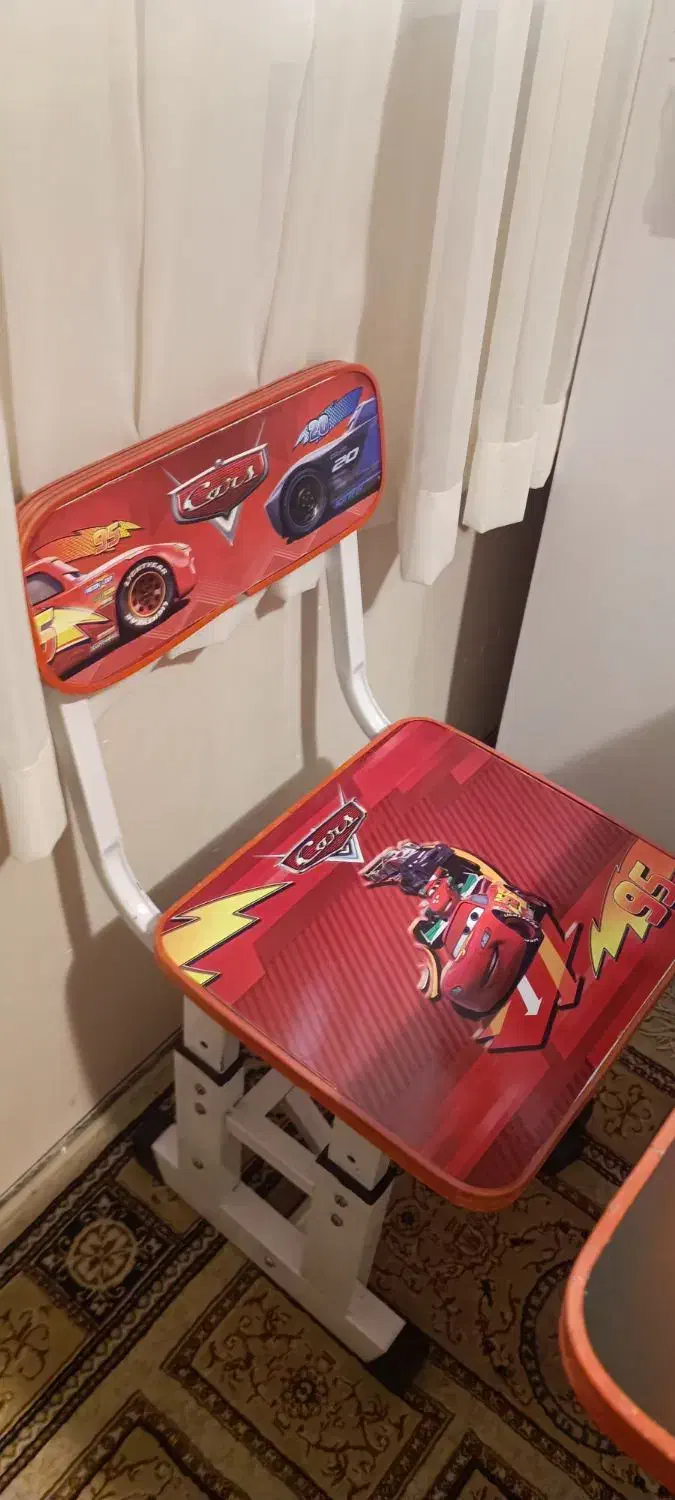 میز وصندلی تحریر کودک|میز تحریر و کامپیوتر|گرگان, |دیوار