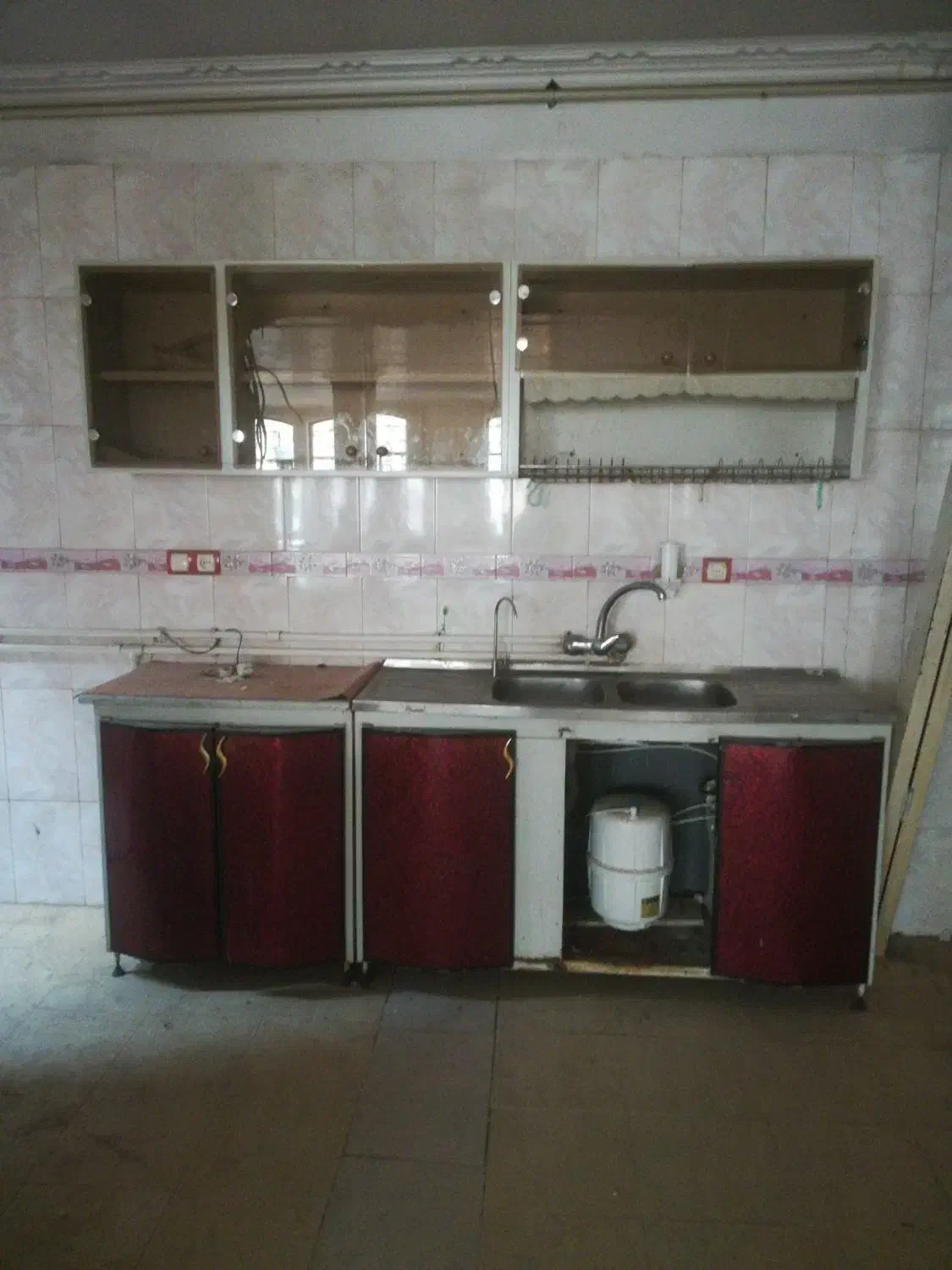 کابینت دست دوم|مصالح و تجهیزات ساختمان|زرند, |دیوار