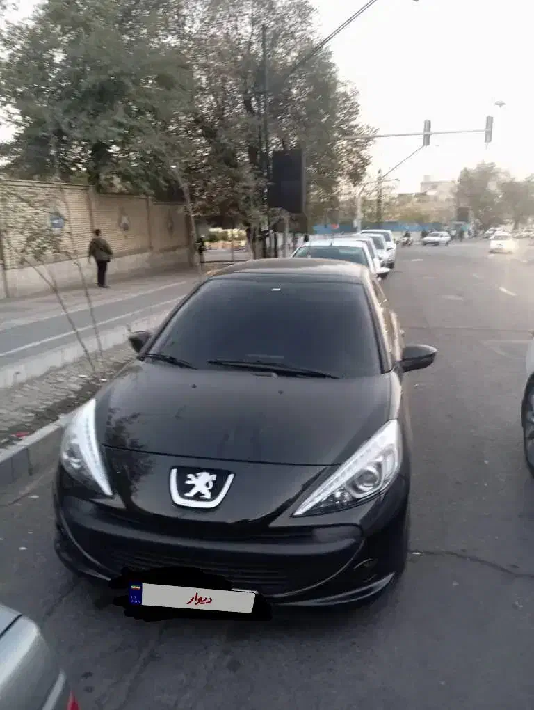 ۲۰۷ ارتقاء یافته.سقف شیشه آی|خودرو سواری و وانت|تهران, حافظیه|دیوار