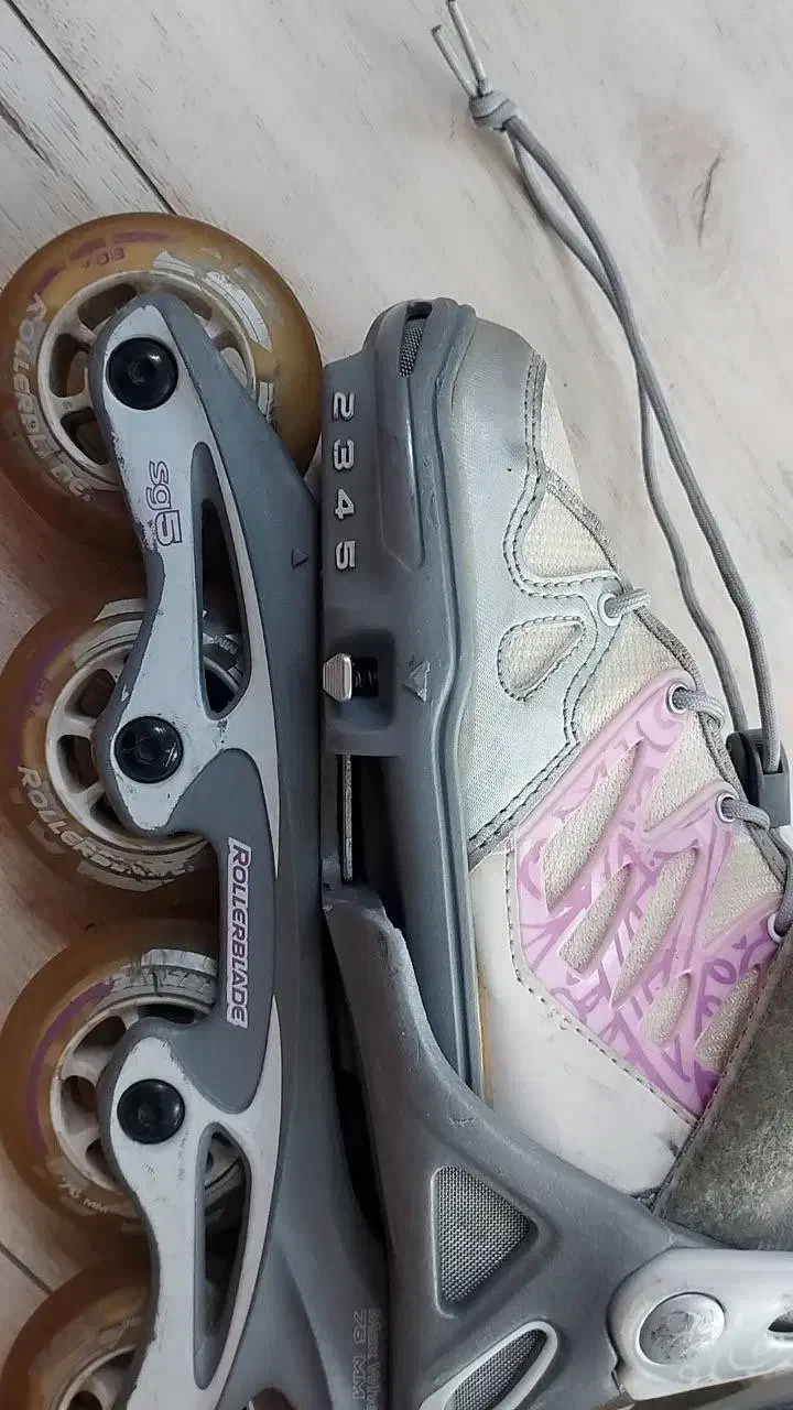 اسکیت حرفه ای ROLLERBLADE|دوچرخه، اسکیت، اسکوتر|تهران, تهرانپارس غربی|دیوار