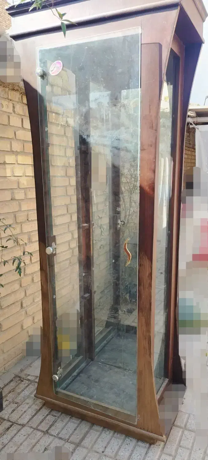 ویترین آینه‌دار و میز تلوزیون سالم|بوفه، ویترین، کنسول|نجف‌آباد, امیرکبیر|دیوار