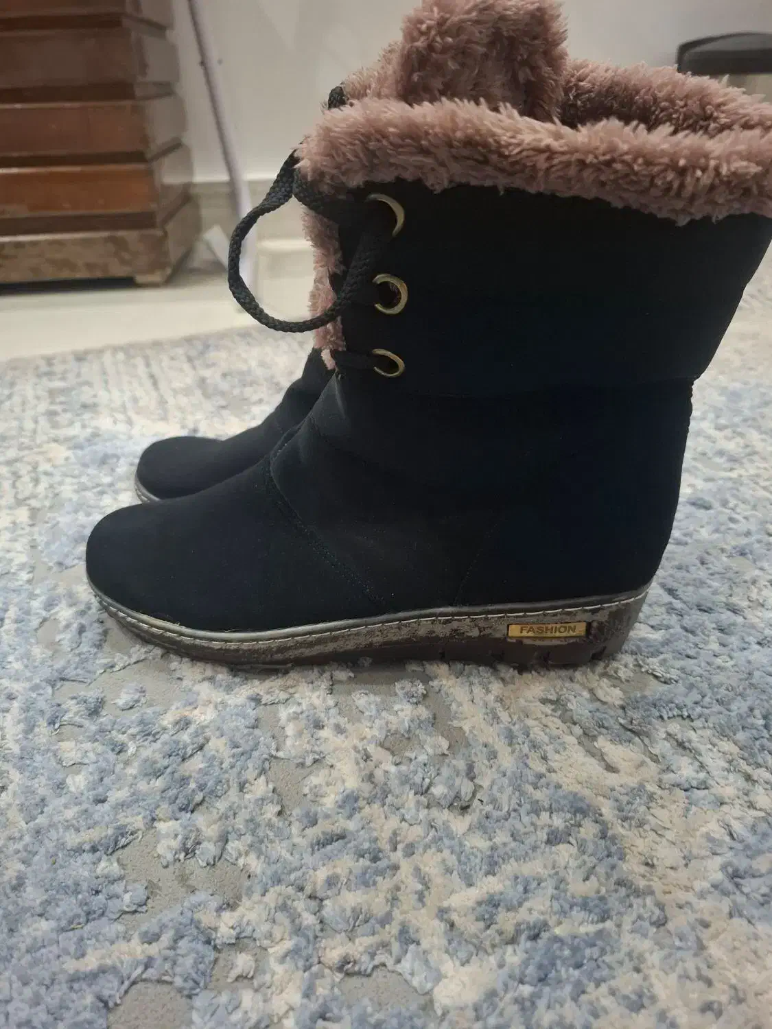 بوت مشکی گرم|کیف، کفش، کمربند|ساری, |دیوار