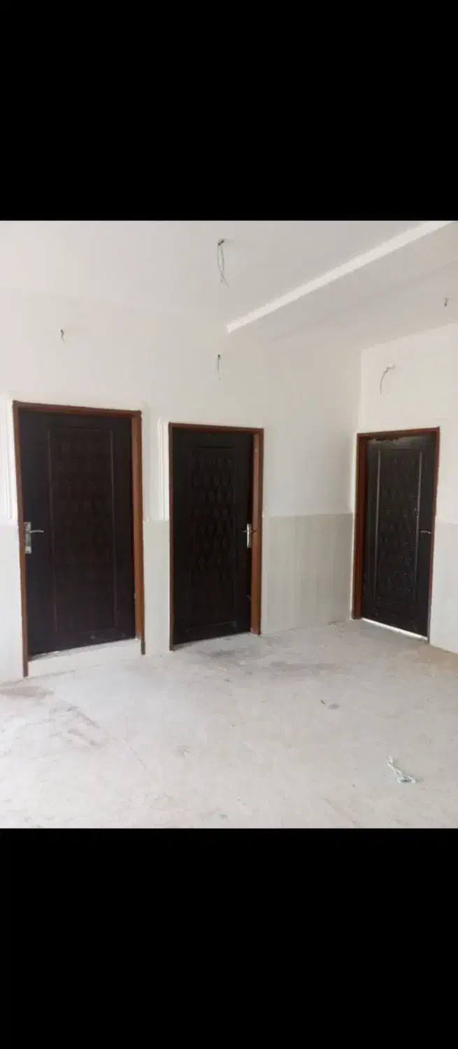 نصاب در اتاق.نصب درب چوبی.نصب درب|خدمات پیشه و مهارت|بندرعباس, |دیوار