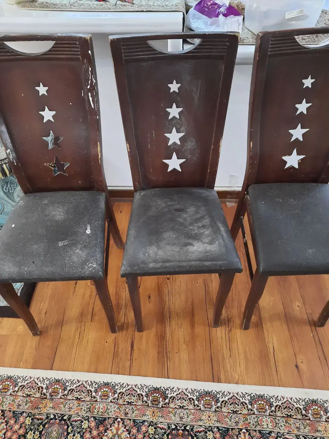 کمد چوبی وتخت خواب وصندلی گل میزو کمدکشابی|جاکفشی، کمد، دراور|امیدیه, |دیوار