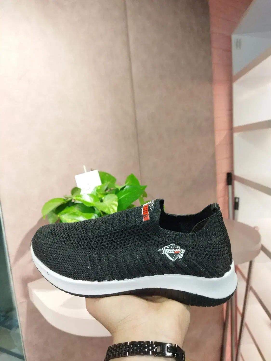 کفش اسکیچرز|کیف، کفش، کمربند|سبزوار, کاشفی شمالی (دادگستری)|دیوار