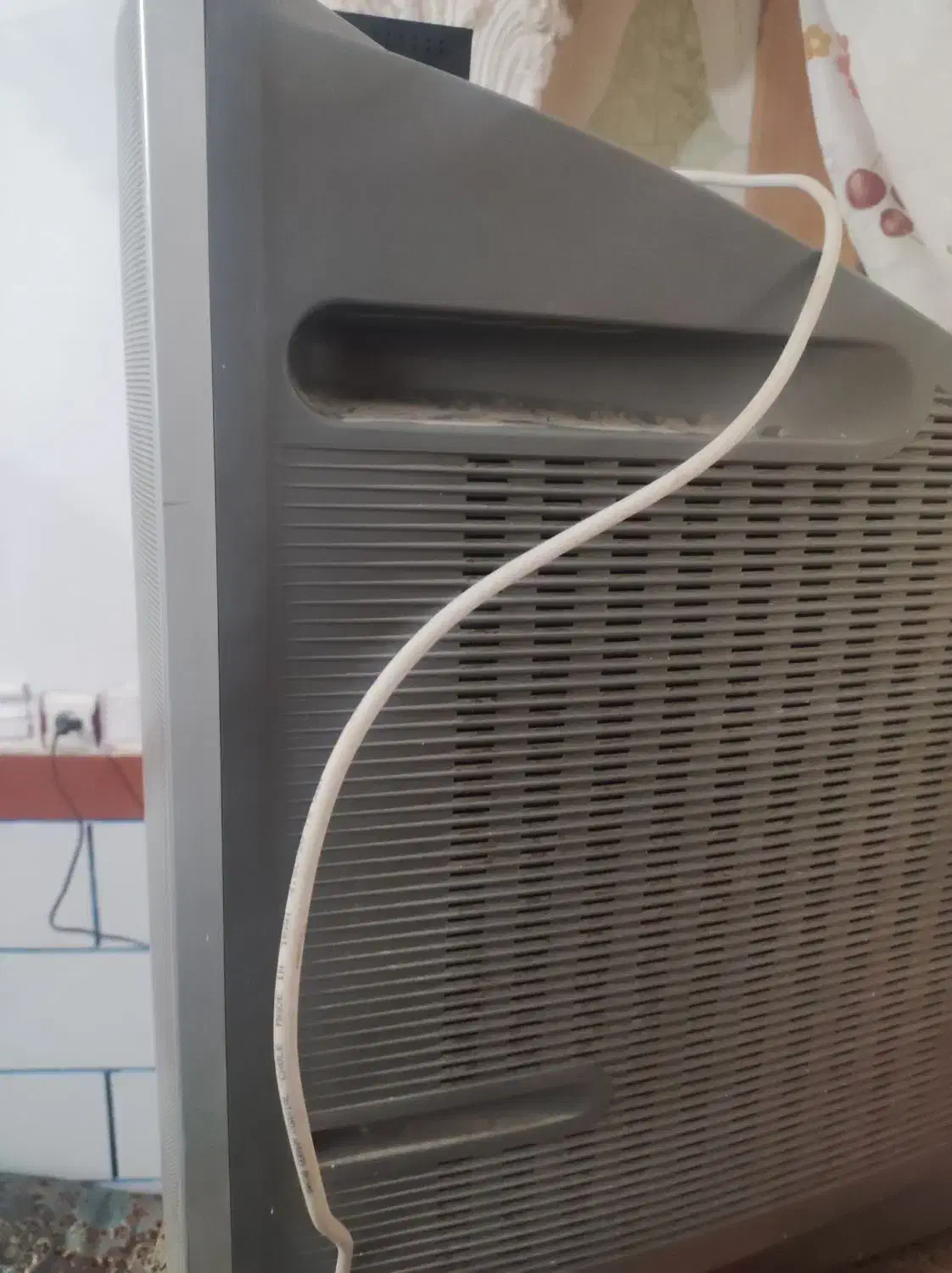 تلویزیون28|تلویزیون و پروژکتور|کرمان, |دیوار