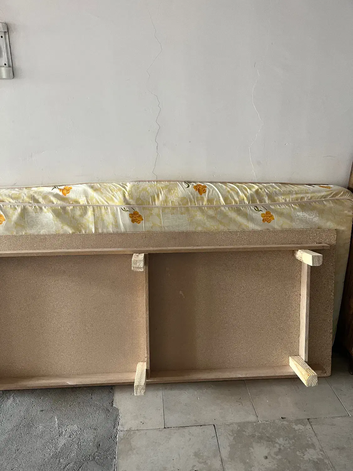 تشک تخت|تشک تختخواب|سهند, |دیوار