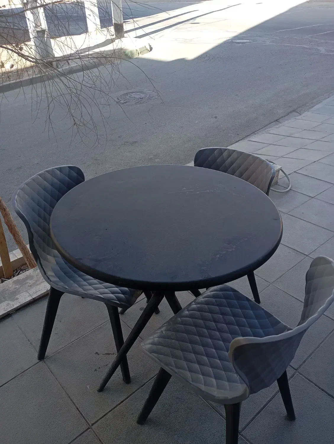 میز صندلی|میز و صندلی غذاخوری|قم, قلعه کامکار|دیوار