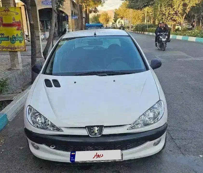 پژو ۲۰۶ سفید کاملا سالم مدل ۱۳۹۱ فرانسوی|خودرو سواری و وانت|اصفهان, مسجد مصلی|دیوار