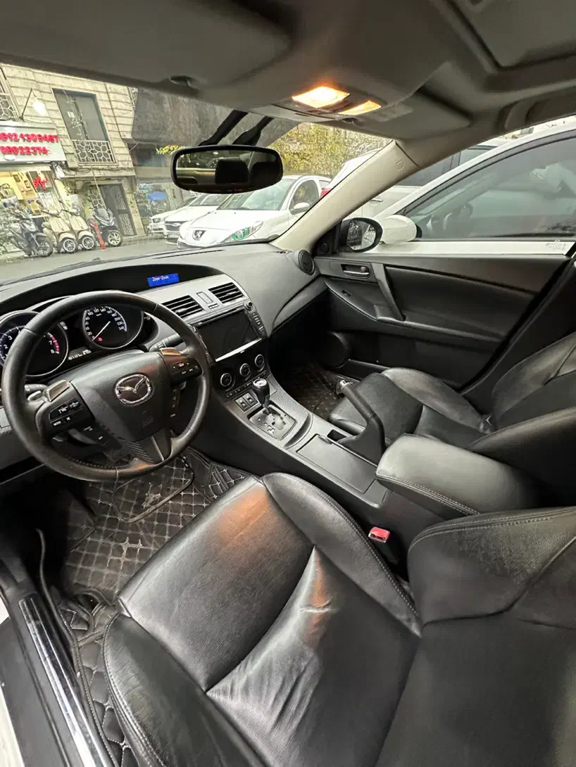 مزدا ۳ نیو تیپ ۴ مدل ۹۶ سفید|خودرو سواری و وانت|تهران, جمهوری|دیوار