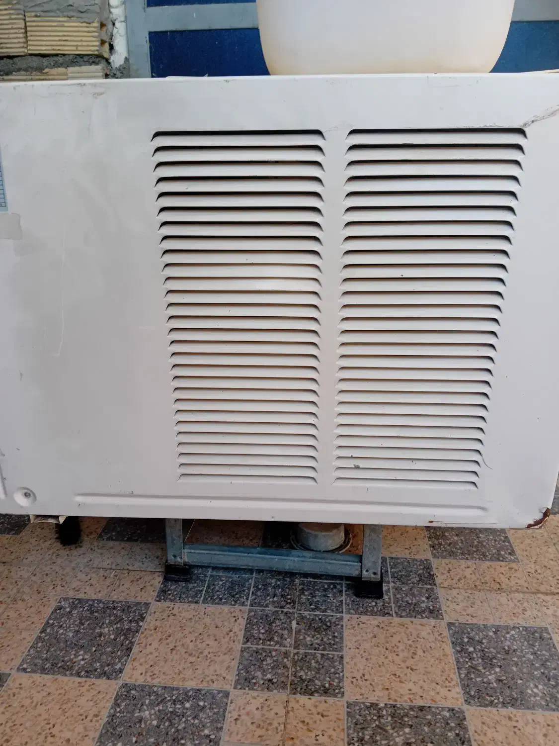 کولر پنجره ای|کولر گازی و فن‌کوئل|ایذه, |دیوار