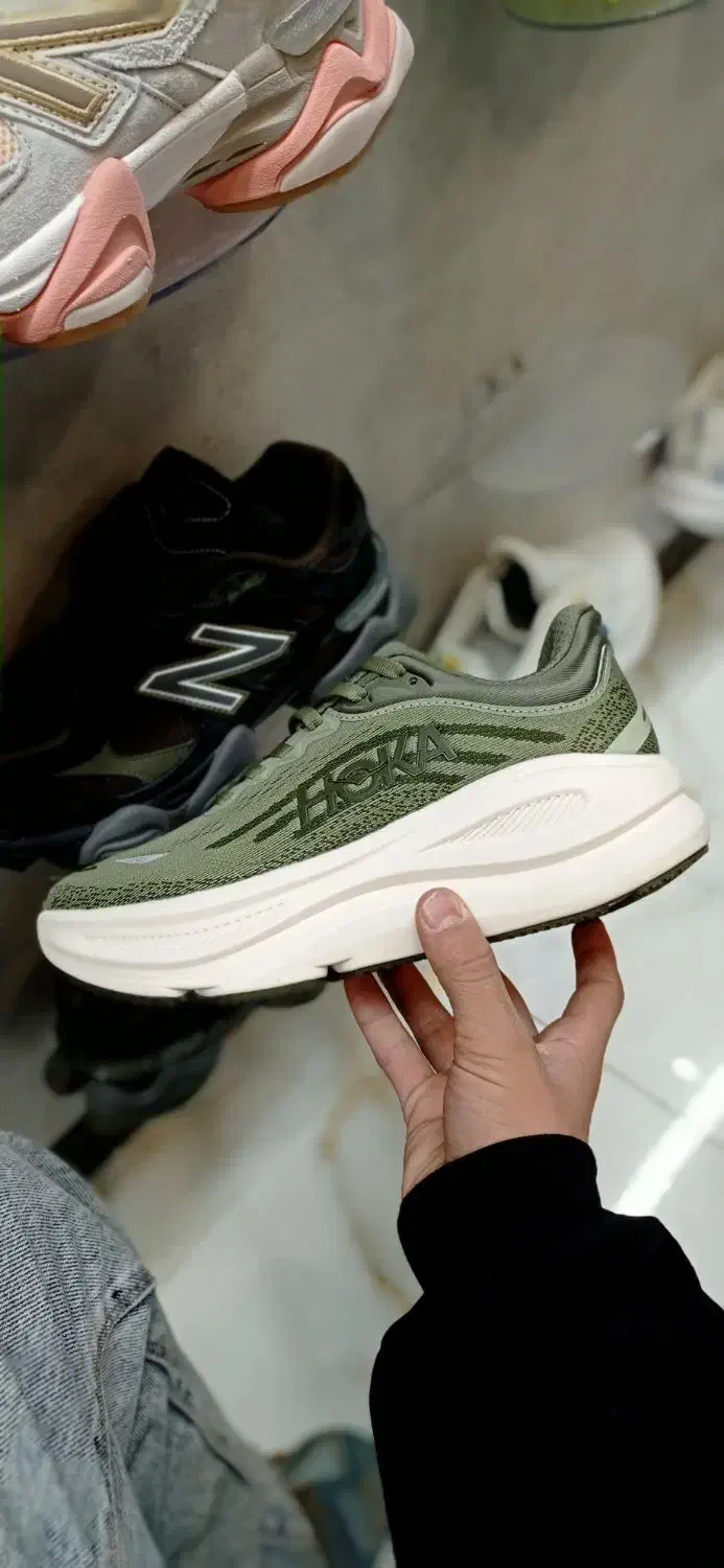 کتونی هوکا|کیف، کفش، کمربند|بانه, |دیوار