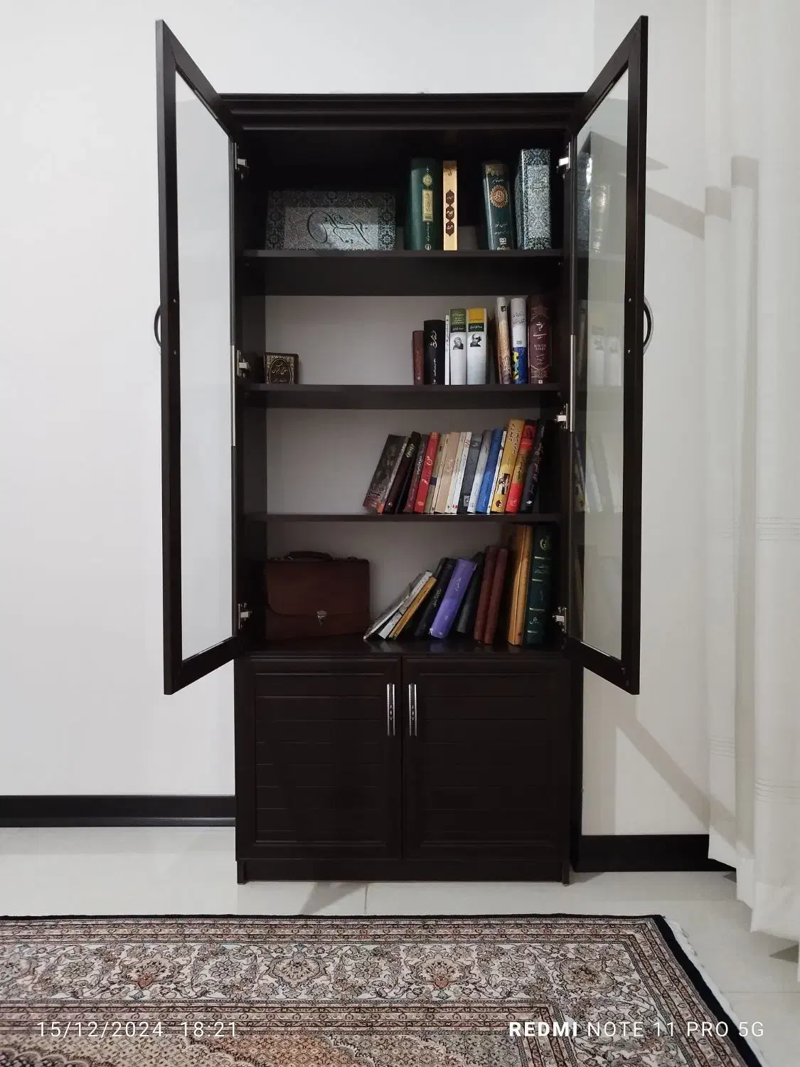 کتابخانه چهار درب ظریف و شیک|کتابخانه، شلف، قفسه‌های دیواری|تهران, جنت‌آباد مرکزی|دیوار