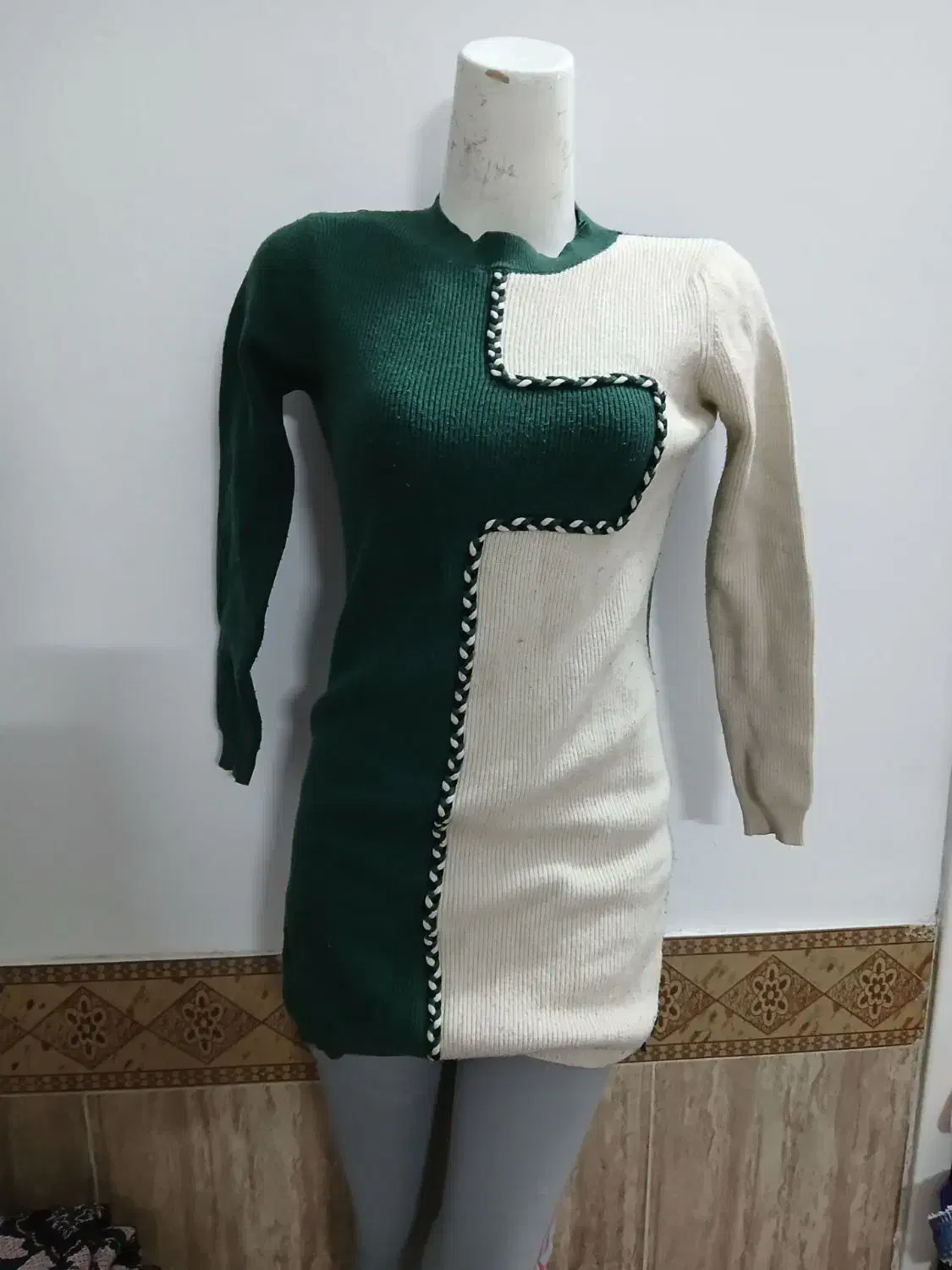 بافت|لباس|تربت جام, والفجر|دیوار