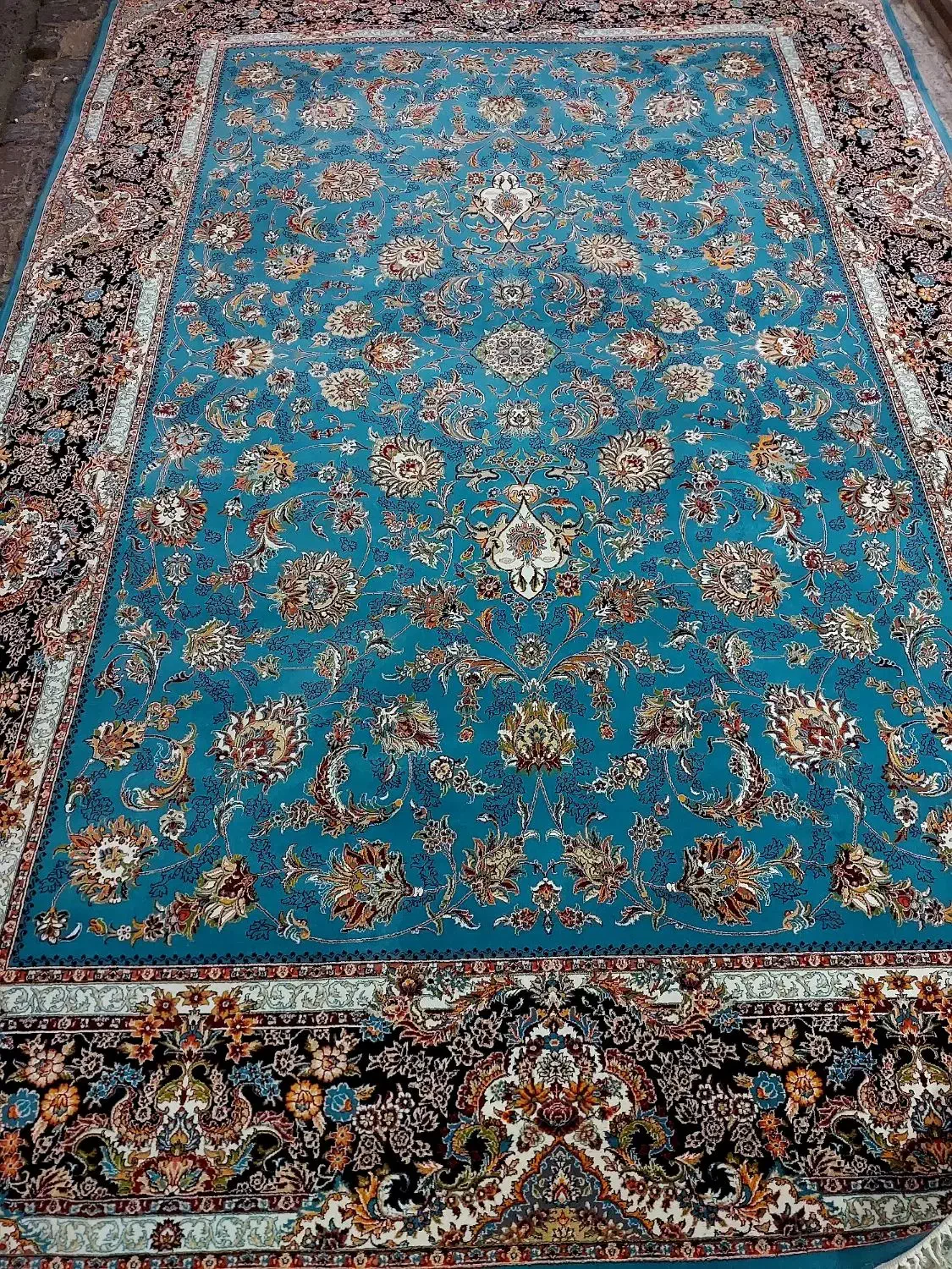 فرش رضا قهرمانی جفت ۹متری ۷۰۰شانه تراکم۲۵۵۰خوش رنگ|فرش|اراک, |دیوار