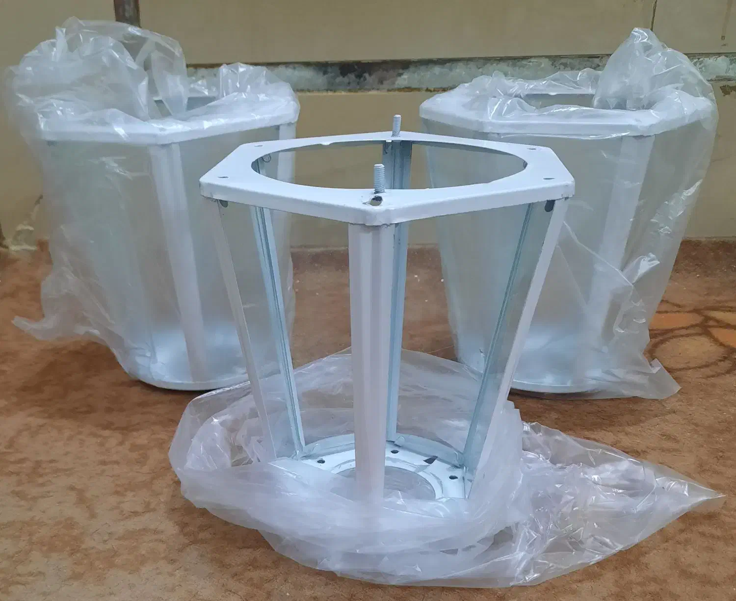 محافظ شیشهای برای چراغ دیواری سایهباندار.|لامپ و چراغ|شوش, |دیوار