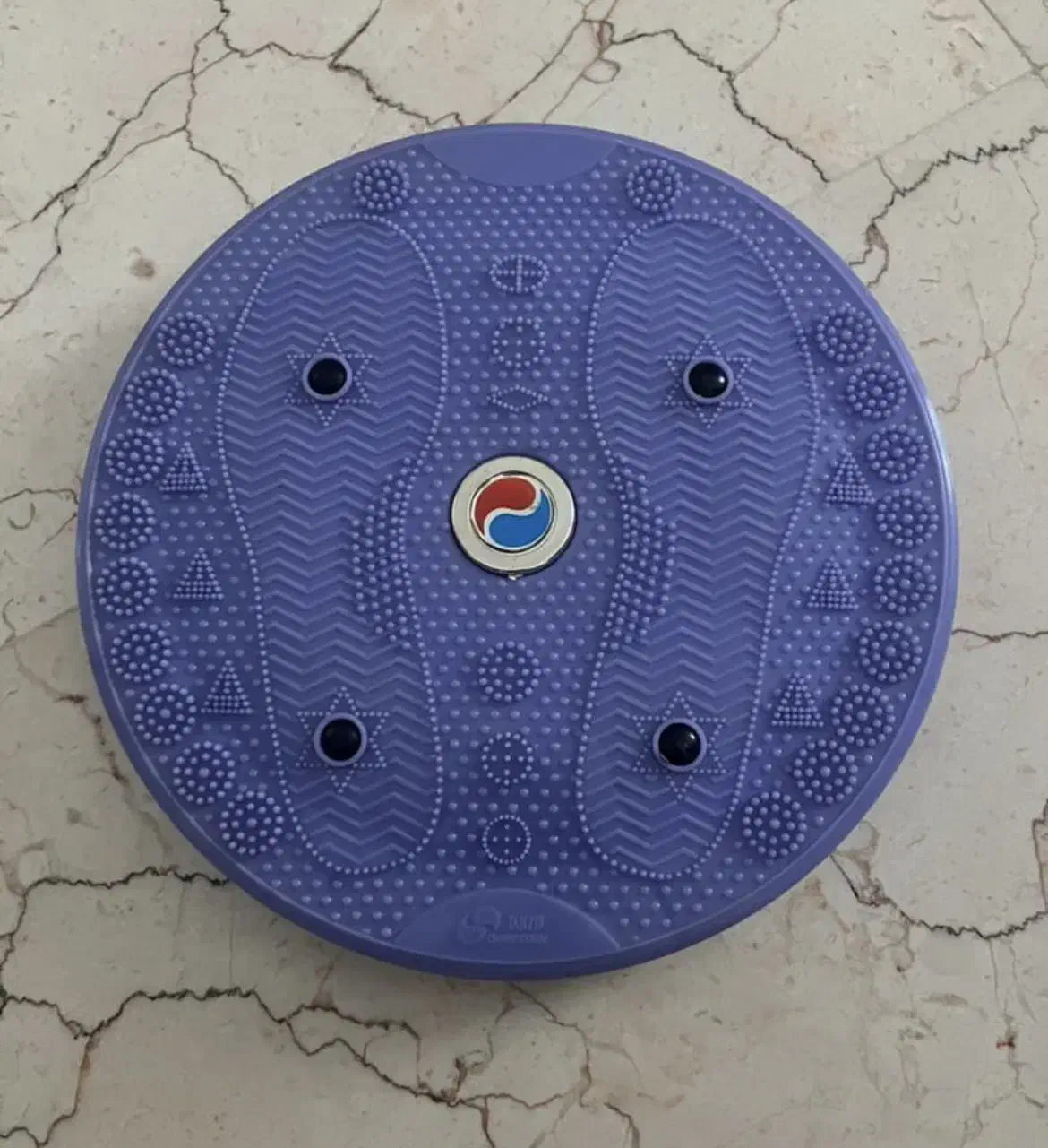 دراور تمام چوب گلدان چینی طلا کوب تنگ نیزه ایی|جاکفشی، کمد، دراور|تهران, جنت‌آباد جنوبی|دیوار