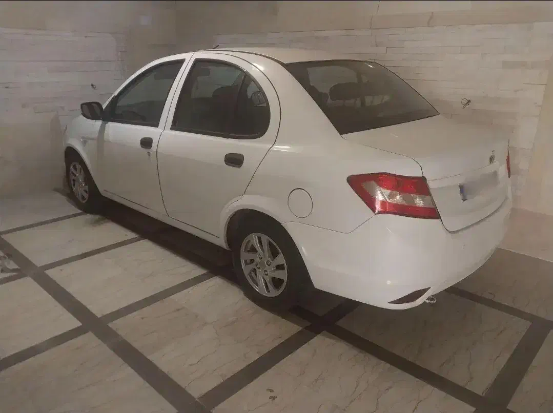 ساینا ۹۶ فابریک|خودرو سواری و وانت|شیراز, شهرک رضوان|دیوار