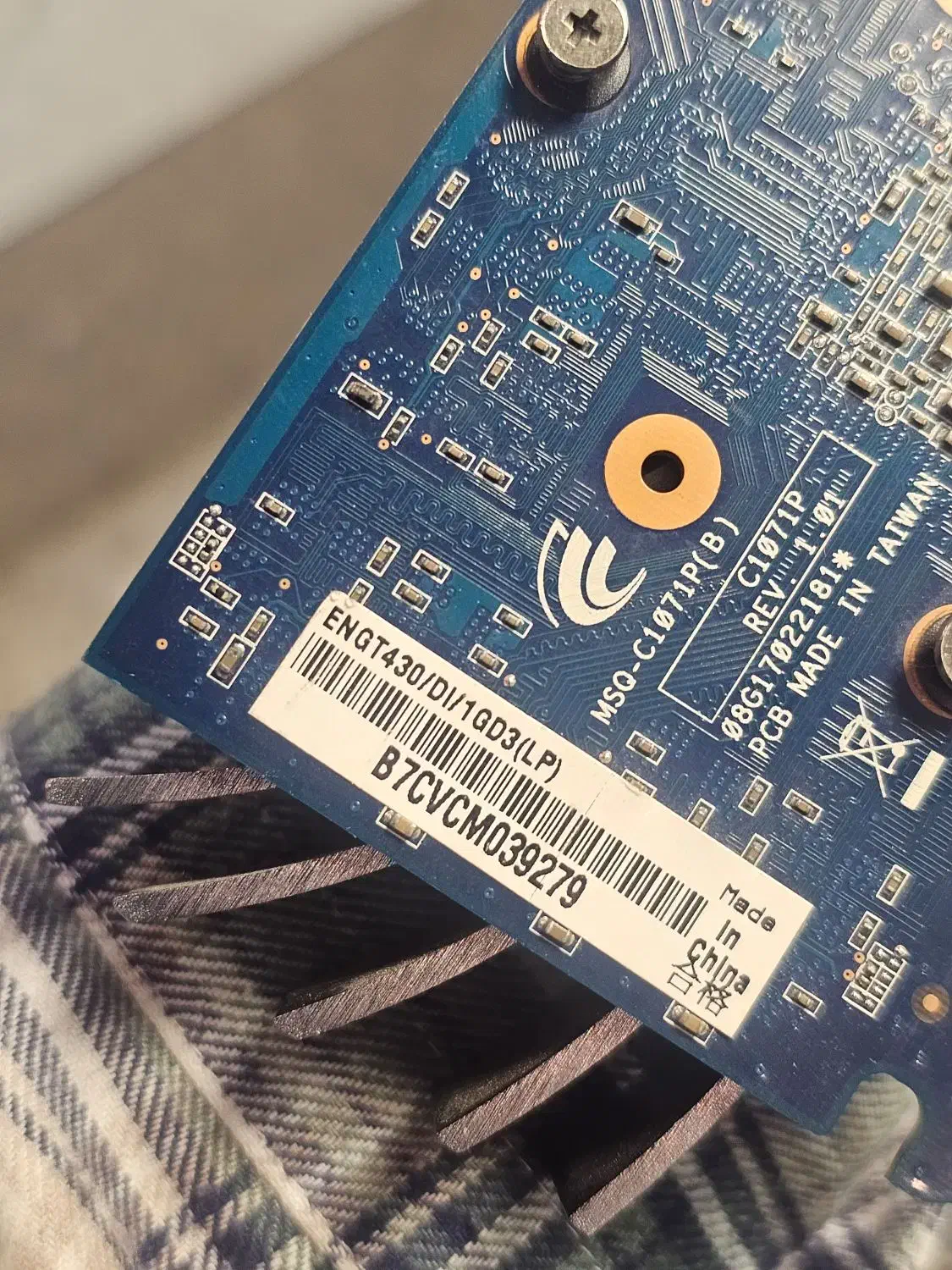 گرافیک Asus ddr3|قطعات و لوازم جانبی رایانه|فردیس, شهرک ناز|دیوار