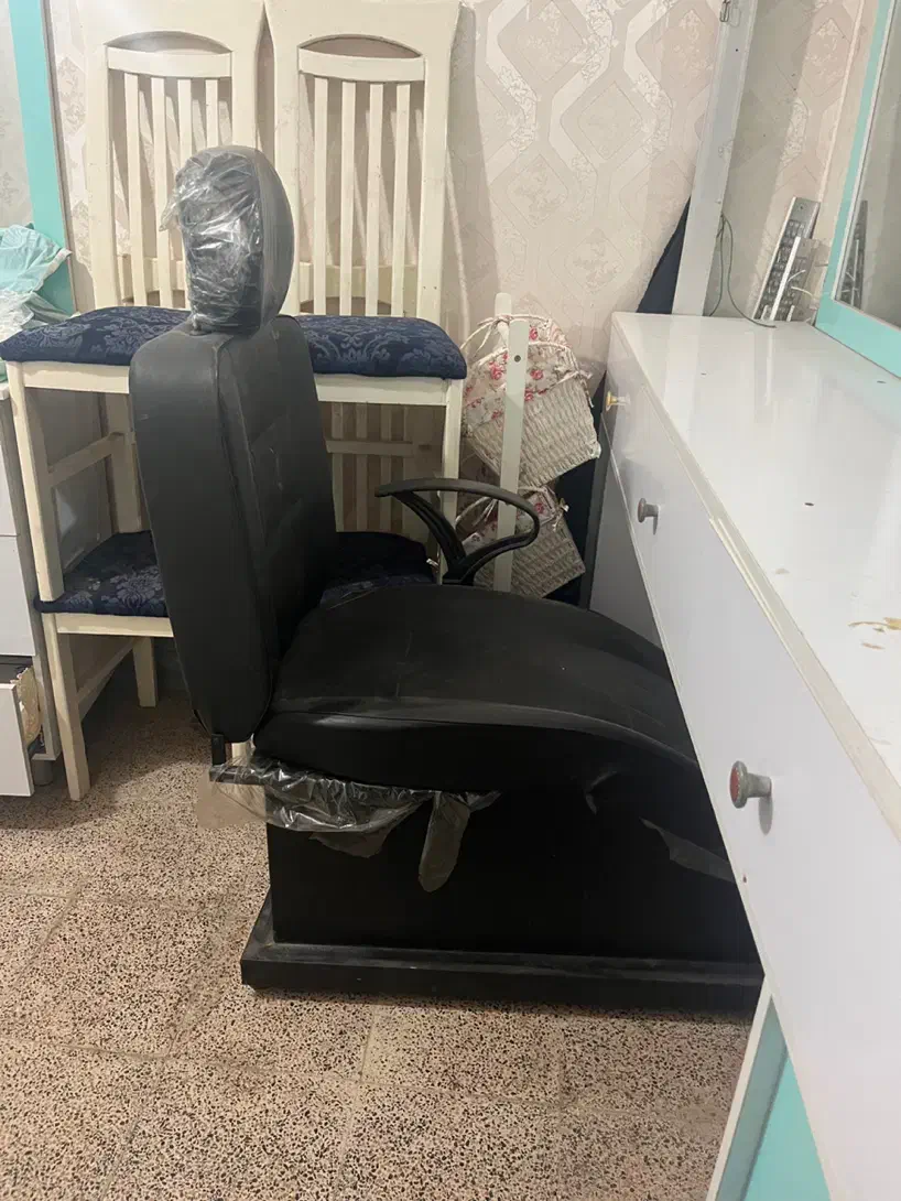 میزو صندلی در حد نو|میز و صندلی غذاخوری|خوی, |دیوار