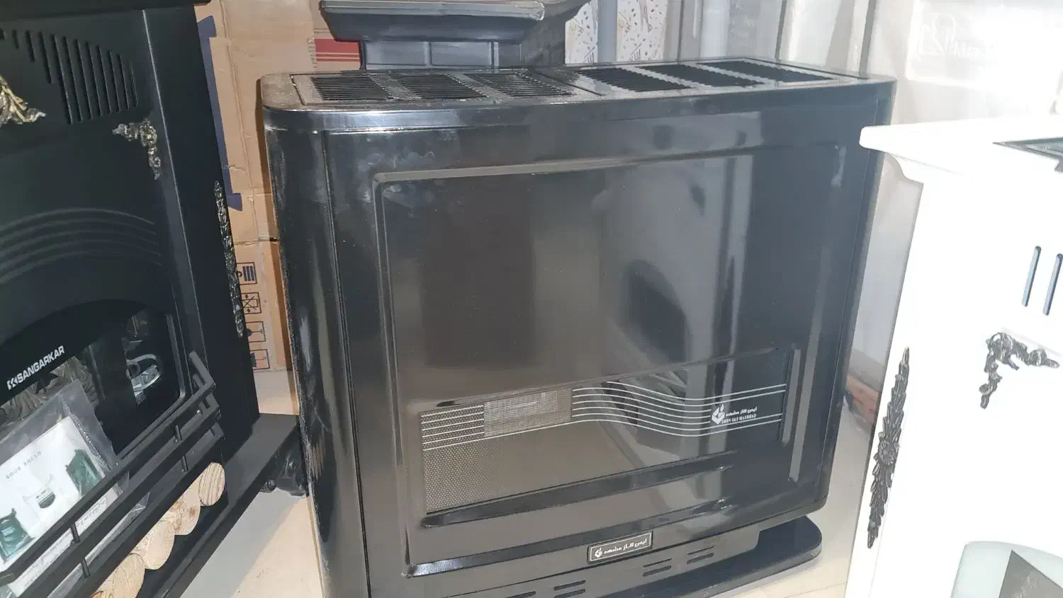 بخاری نفتی کاربراتوری۱۲ مدل بهمن هیتر برقی موجود|بخاری، هیتر، شومینه|مشهد, شهید آوینی|دیوار