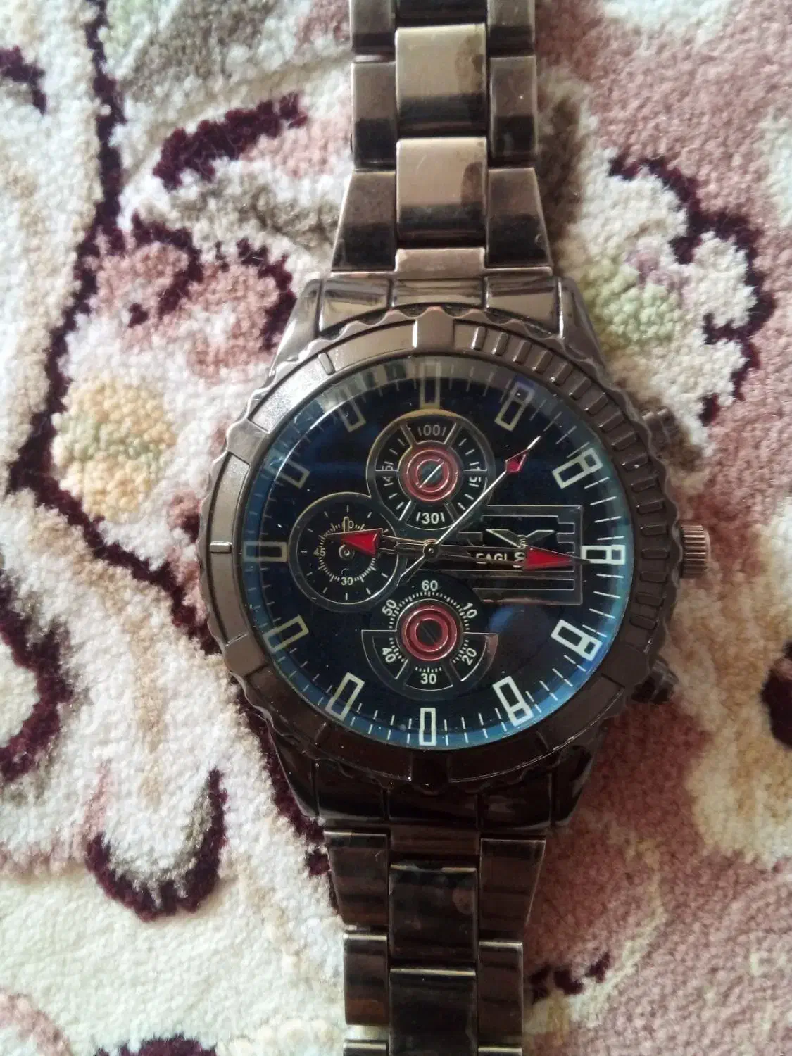 ساعت مچی|ساعت|قم, حکمت شمالی|دیوار